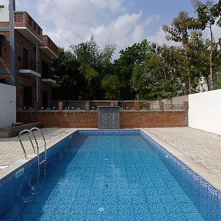 Sol Rouge Private Pool Villa 黎明之村 外观 照片